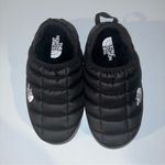 The North Face  Women’s THERMOBALL™ Traction Mules V Size 5 NEW Photo 1