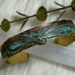 Elaine Coyne dragonfly patina brass tone bracelet Green Photo 0