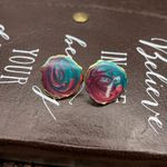 Vintage 1990s Pastel Paint Swirled Gold Tone Enamel Circle Stud Earrings Photo 3