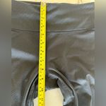 prAna  Grey Rouched Leg Patterned Leggings Size Medium​​ Photo 12