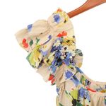 THE GREAT. Dove Flutter Photo 7