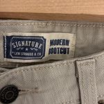 Levi's Levi’s Women’s Size 16 Modern Bootcut Jeans Tan Beige Classic Five-Pocket Style Photo 3