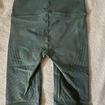 Lululemon Reveal Short Digital Rain Photo 3