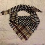 David & Young  Super Soft ScarF Photo 0