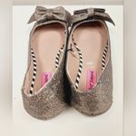 Betsey Johnson Betsey-Johnson Cindi Pointed Toe Flat, Champagne Glitter Size 8 Photo 2