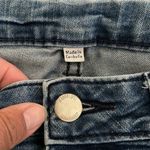 Jennifer Lopez Women's  Denim Blue Skinny Jeans Size 4P EUC #4169 Photo 3