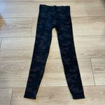 Spanx NWT  Look At Me Now Seamless Leggings Black Camo Size S Photo 5
