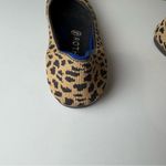 Rothy's  the point ballet flats slip on shoes in leopard print size W 8.5 Photo 6