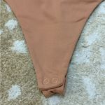 Nuuds caramel tan neutral long sleeve bodysuit women’s size large Photo 4