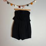 Entro NWT  black strapless ruffle romper Photo 2