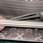 Jessica Simpson Taupe Bow Back Zip Wallet Wristlet 8” X 4.5” X 1” NWOT Photo 10