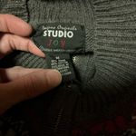 Vtg Y2K unique mitten pockets holiday sweater vest Size M Photo 1