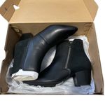 Clarks NEW Ellanie Vibe SZ 6 Women's Black Leather Suede Zip Heeled Ankle Boots Photo 4