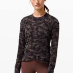 Lululemon Camo long Sleeve Photo 0