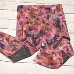 Lululemon  on pace cropped pink leggings size 10 Photo 0