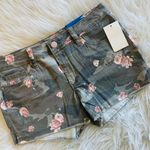 YMI Jeans Camo Denim Jean Shorts YMI Womens 7 NWT Photo 4