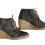 Toms Chambray Wedge Tie Booties Size W6 Blue Tan Photo 0