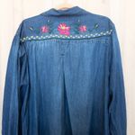 Westbound  Woman Denim Embroidered Shirt Size 3X Blue Floral Cotton Boho Western Photo 5