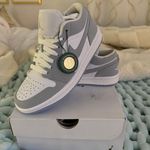 Jordan Nike Air 1 Wolf Gray Photo 1