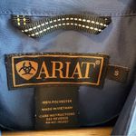 Ariat Women's Size S Lightweight Wind Protection Ideal Windbreaker Jacket Photo 3