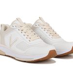 Vionic  Shoes Athletic Photo 0