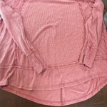 True Craft Waffle Knit Tee Women's Size Large Red Long Sleeves High Low Hem Photo 4