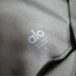 Alo Yoga  Airlift High Waist Cropped Capri Length Leggings Black Small S Photo 4