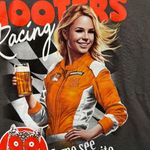 Hooters Racing Car Grey T-Shirt, size medium Photo 1
