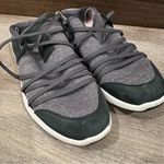 OluKai Mikilua Li Sneakers Women's size 9 Gray Photo 4