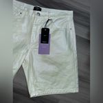 Forever 21 NWT White Shimmer Shine Slim Fit Women’s High Rise Jean Shorts Sz 32 Photo 3