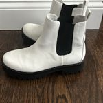 BP  Kora Lug‎ Sole Chelsea Boot Photo 3