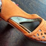 Caressa Vintage Suede Sling Back Laser Cut Heels Burnt Orange 8.5 Photo 9