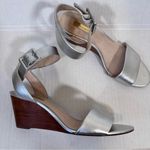Louise et Cie  Silver Leather Peep Toe Wedge Heels Womens 8.5 Ankle Strap Sandals Photo 8