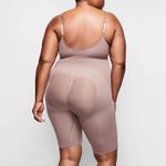 SKIMS  Sculpting Above the Knee Shorts in Umber Size XX-Small/X-Small Photo 1