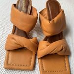 ALOHAS Heels Photo 0