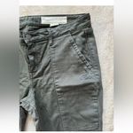 Treasure & Bond Women’s Olive Green Zip‎ Ankle Pants Size 31 Photo 3
