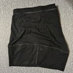 Everlane Perform Bike Shorts Photo 5