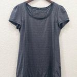 Lululemon Athletica Run: Back On Track Short Sleeve Tech Tee in Coal Size 8 Photo 6