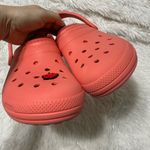 Crocs Lined Clogs Classic Coral Unisex Slip-On Charm Faux Fur Women’s Size 10 Photo 5