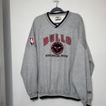 Vintage Oversize Chicago Bulls NBA Pullover Sweatshirt  Photo 2