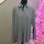 Athleta Urbanite Grey Top Size Medium. Euroluxe Featherweight Stretch™ fabric. Minimalist . Photo 2