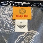 Ruby Rd. Women’s navy and white floral 3/4 sleeve top raised white dot Size M Blue Size M Photo 3