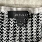 Ann Taylor  Black & White Houndstooth Shortsleeve Sweater w/ Raw Hem Size L Photo 5