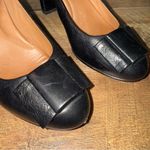 Clarks Leather Bow Heels Photo 3