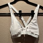 New Krimson Klover Women’s White Nalu Bikini Top Size Small NWT Photo 2