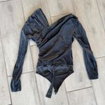 EXPRESS NWT Women's Grey Velvet Bodysuit - Size Small Photo 2