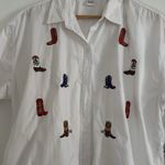 Casey Coleman Embroidered shirt EUC White Size L Photo 1