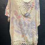 easel Floral Crochet Trim Top - Cream and Pink Photo 0