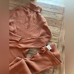 Varley  Mocado Sweater Knit Brown Set Photo 4