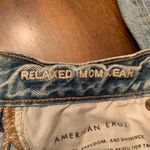 American Eagle  Relaxed Mom Jeans Women’s 2 Distressed Light Wash Photo 1